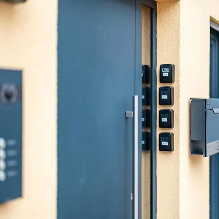 アパート - Maisonette